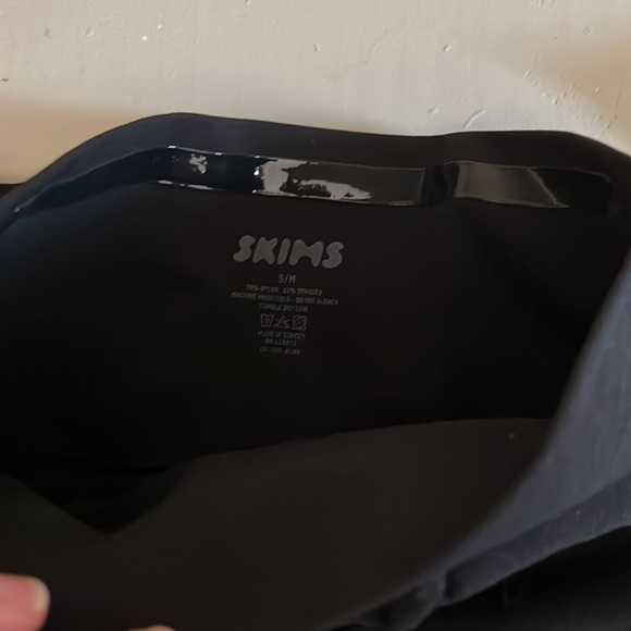 SKIMS Core Control Thong onyx - Picture 7 of 8